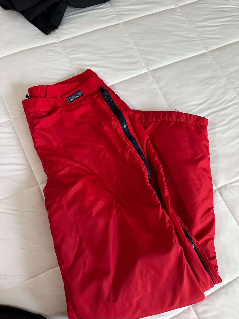 Patagonia Red Straight-Leg Women's Snow Pants with Side Zipper
